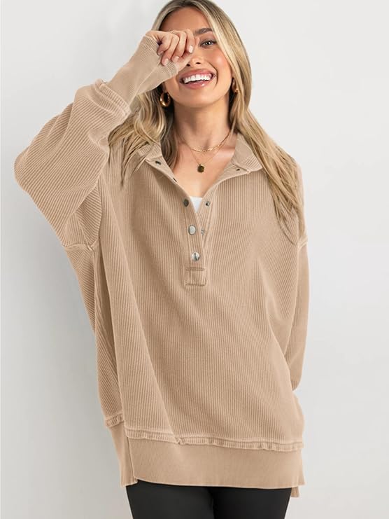 Soticma™ V Yaka Düğmeli Kapüşonlu Üst